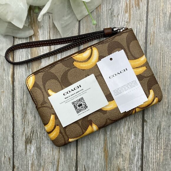 Limited Corner Zip Wristlet Signature Canvas With Banana Print Bag Purse Wallet - Picture 5 of 7